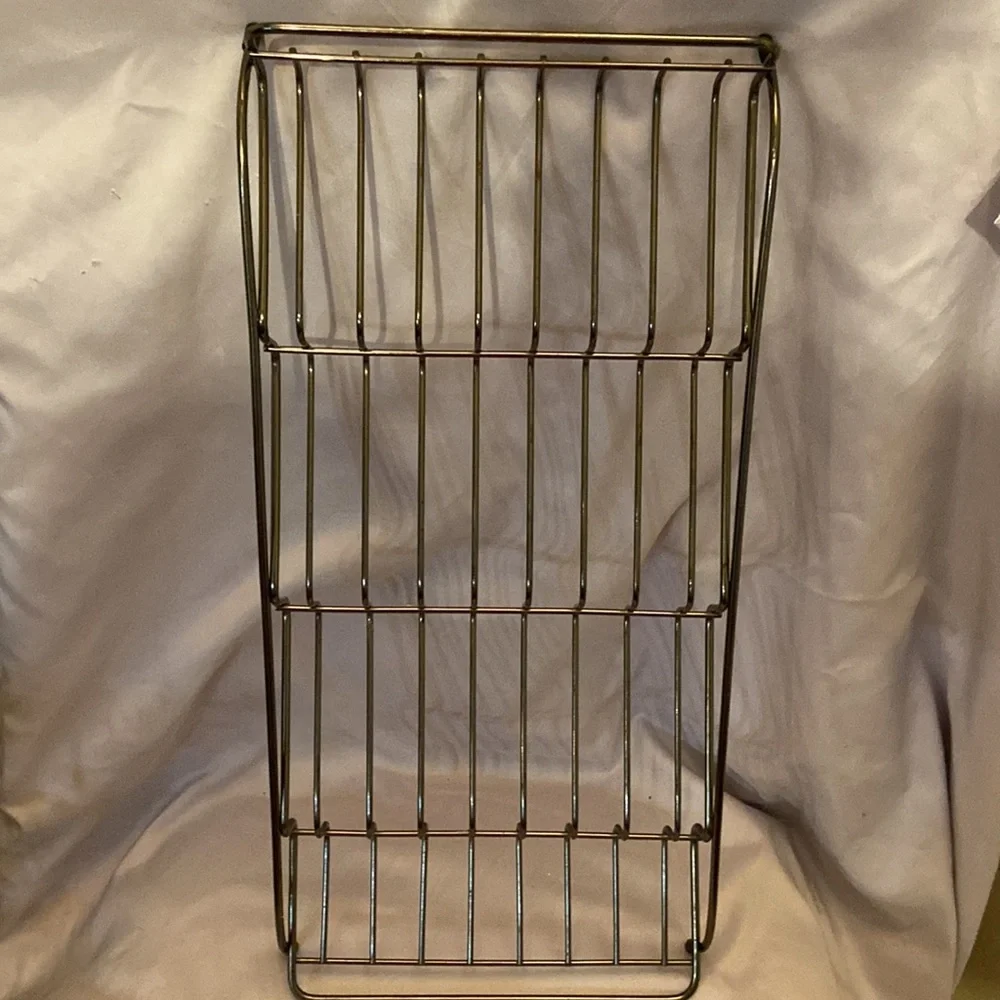 Spice rack for your draw that hold 16 bottles